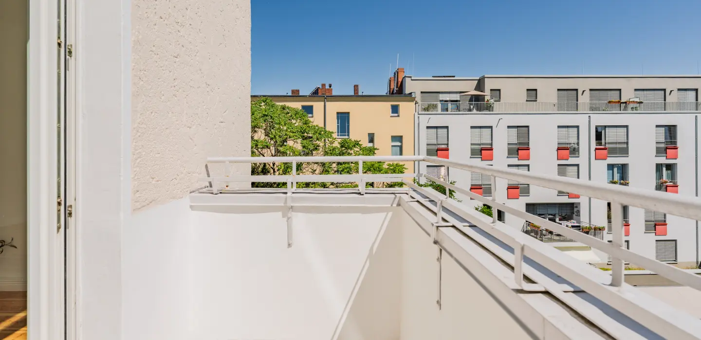 Sonniger Balkon
